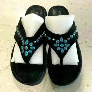 Minnetonka Jewel Sandals